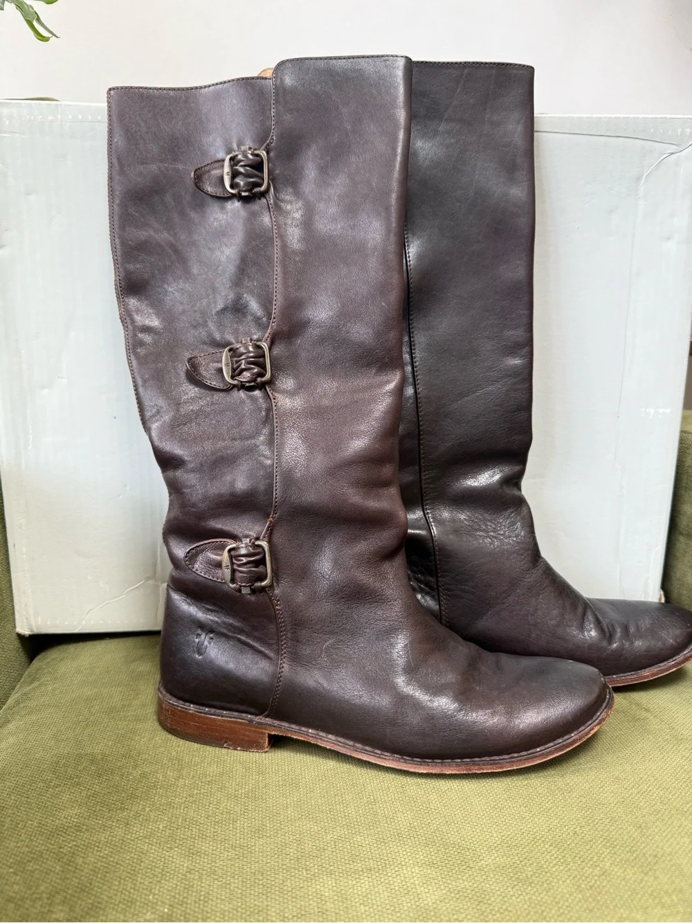 Frye 77076 Women's Paige Buckles Dark Brown Leather Boots Sz 8